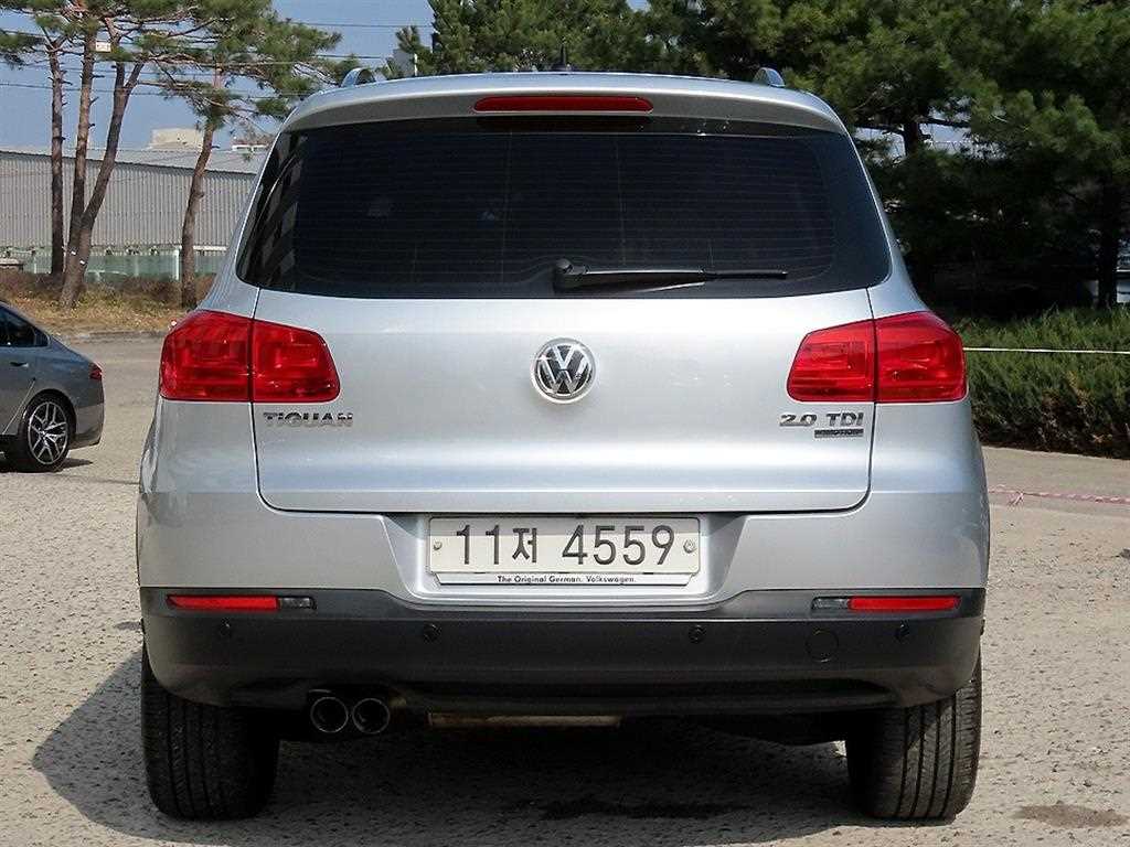 Volkswagen Tiguan - Vista 4