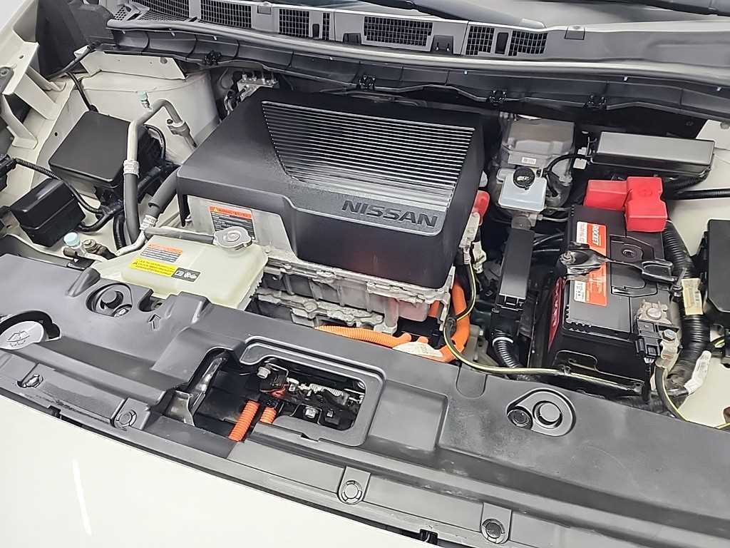 Nissan Leaf - Vista 5