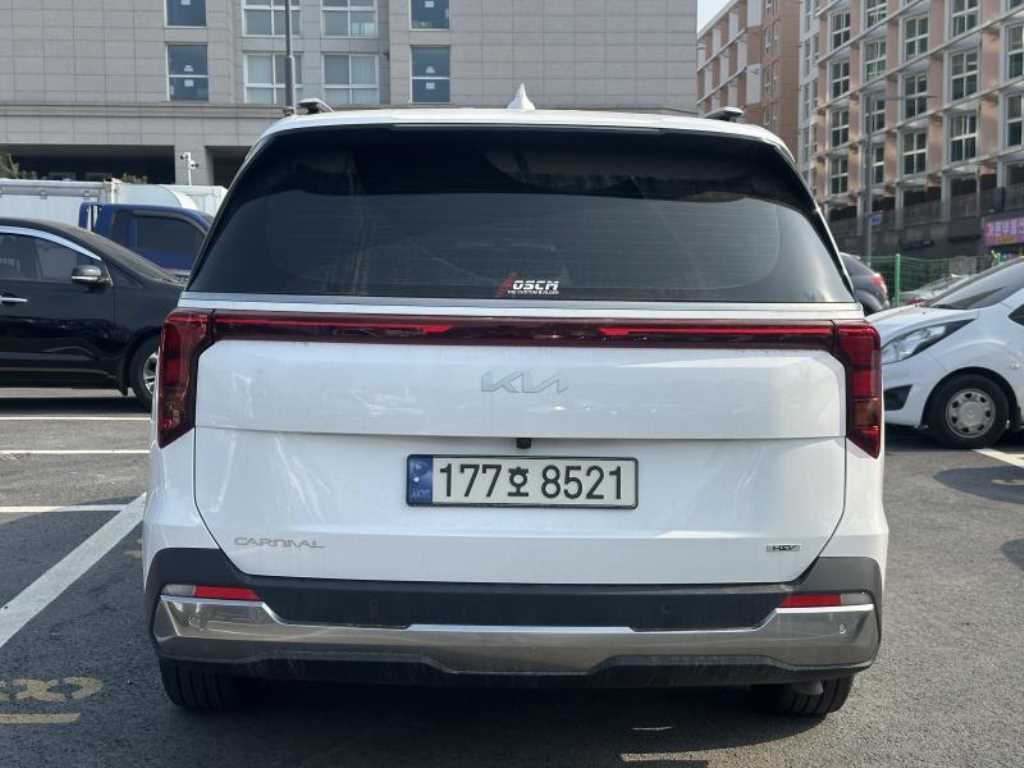 KIA Carnival - Vista 3
