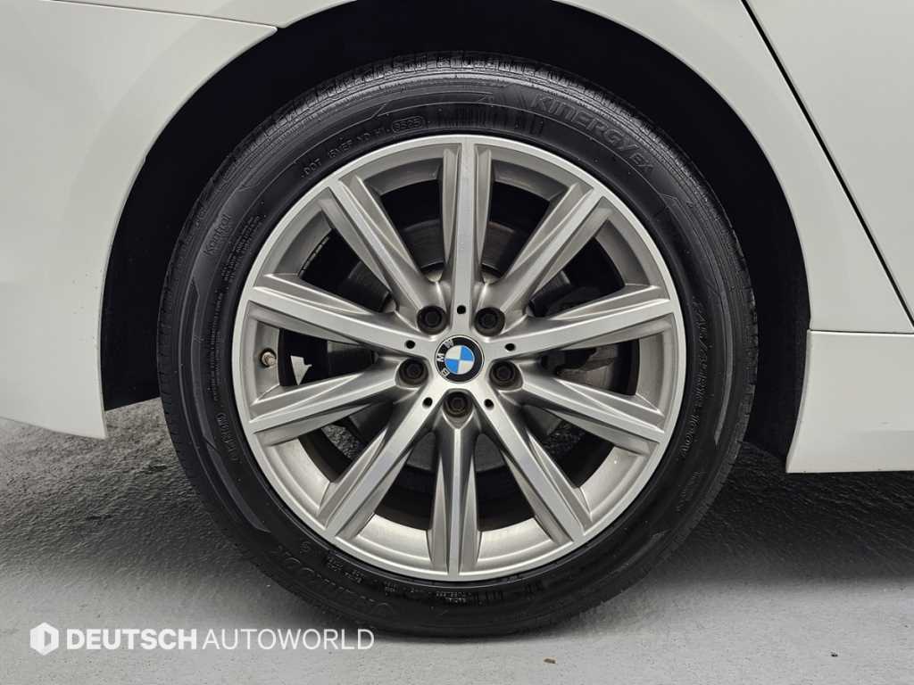 BMW 5 Series - Vista 5