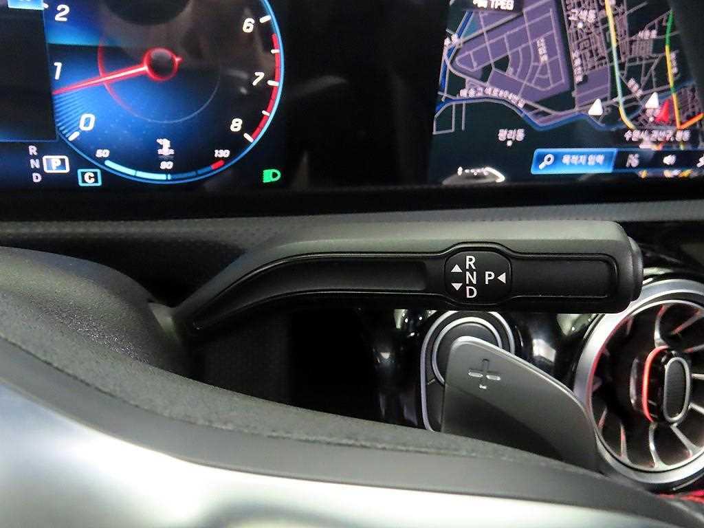 Mercedes Benz CLA Class - Vista 12