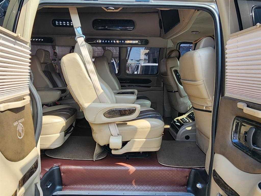 Chevrolet Express van 2014 Gold color - Importación desde Corea - HF Imports Iquique - Foto 13