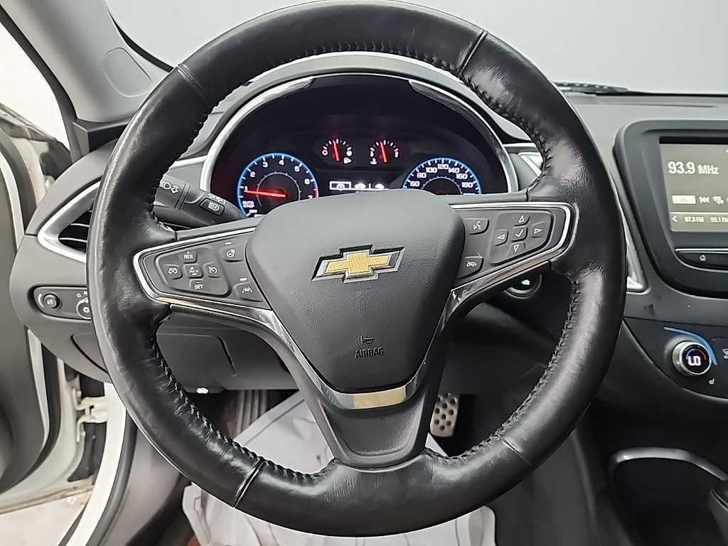 Chevrolet Malibu - Vista 9