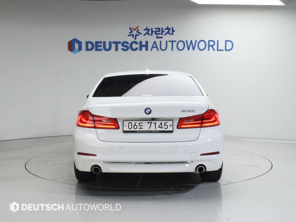 BMW 5 Series - Vista 4