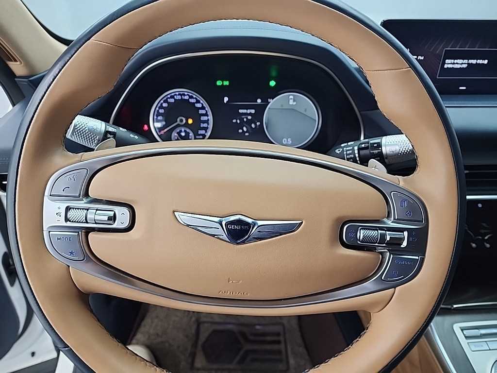 Genesis GV80 - Vista 9