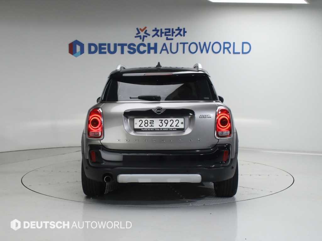 Mini Countryman - Vista 4