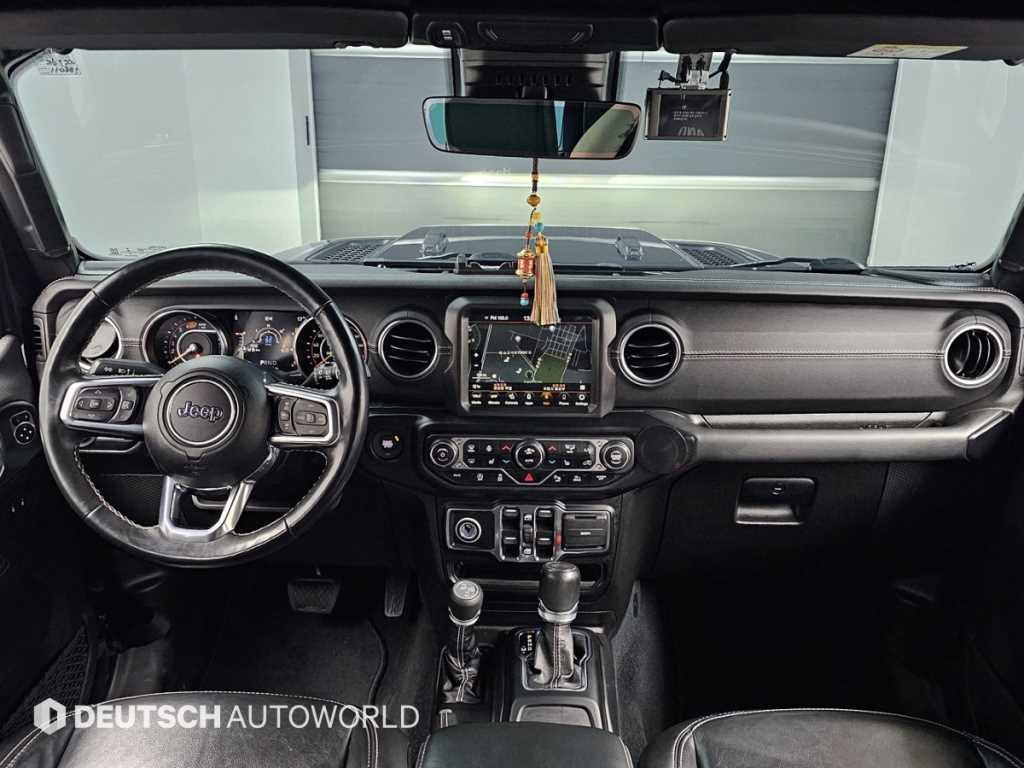 Jeep Wrangler - Vista 7