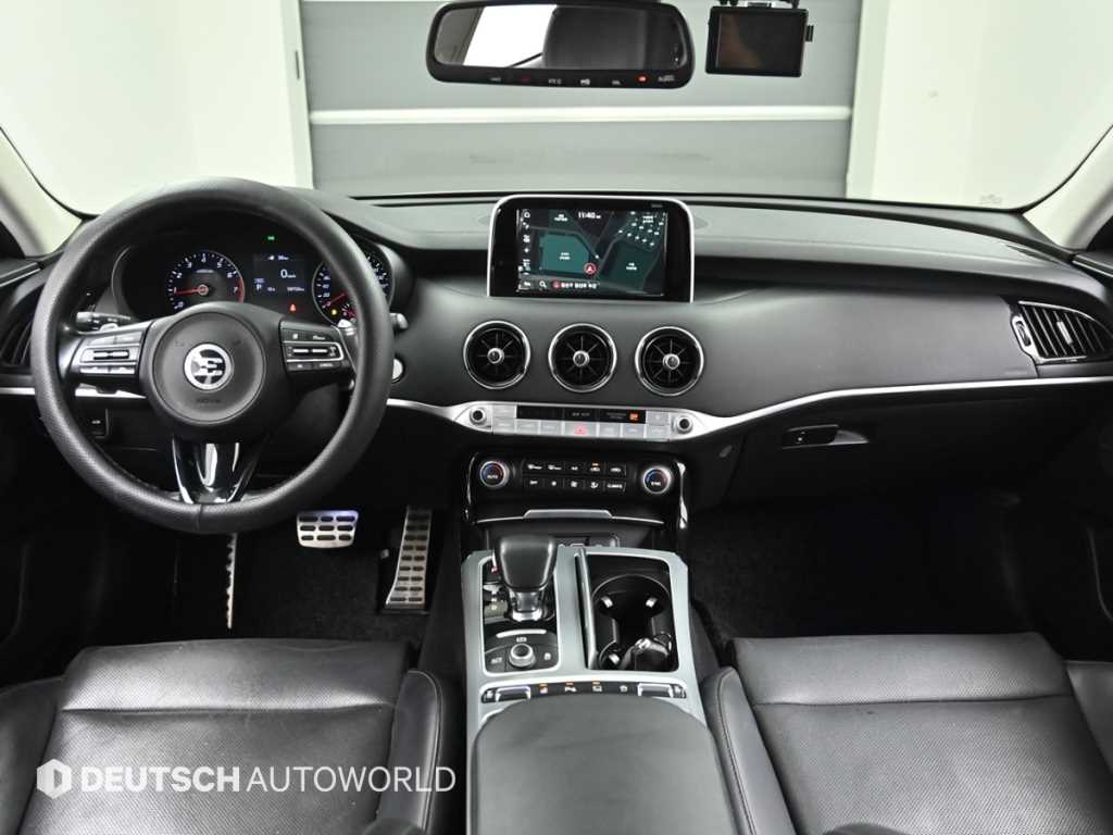 KIA Stinger - Vista 7