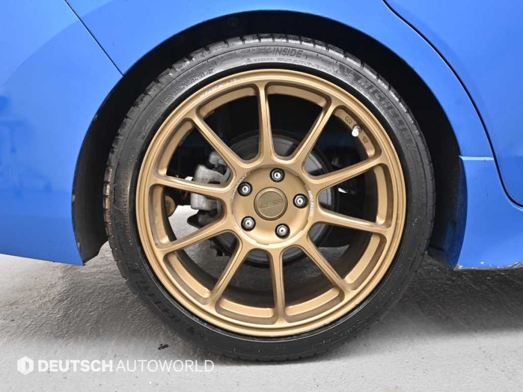 HYUNDAI Avante - Vista 5