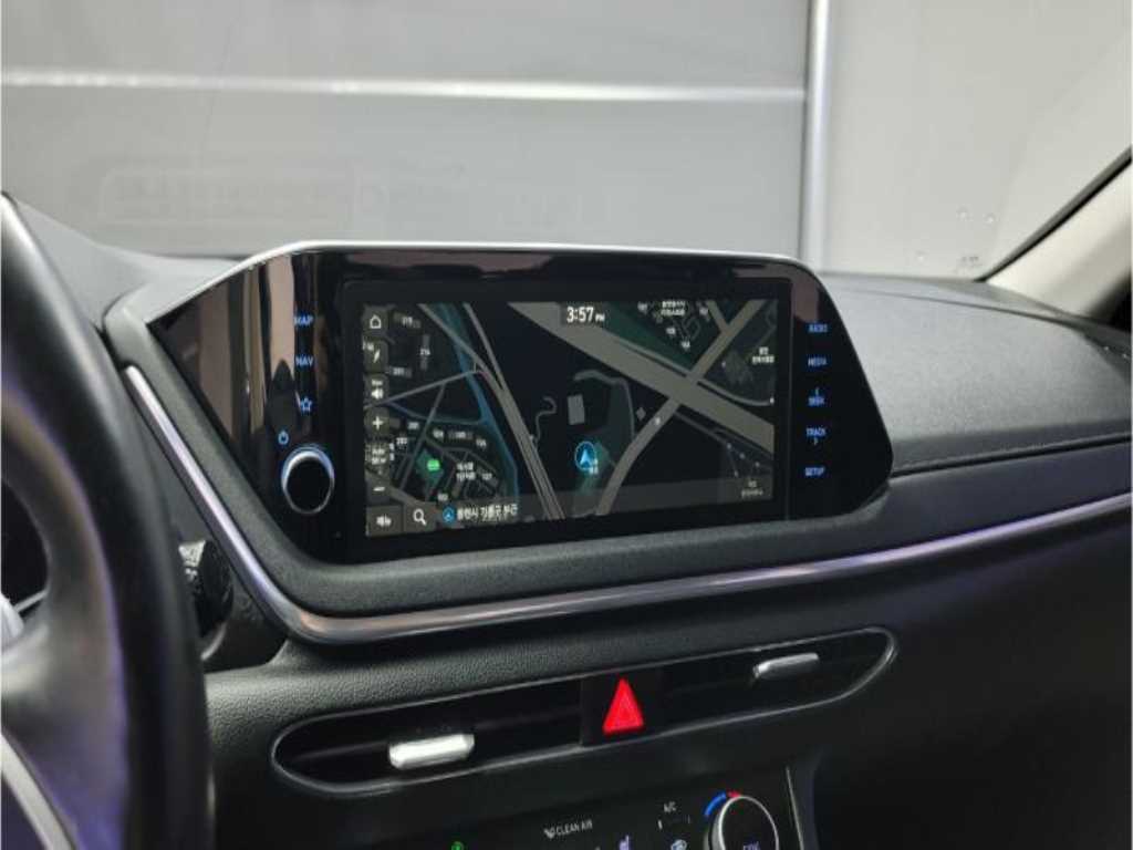 HYUNDAI Sonata - Vista 11