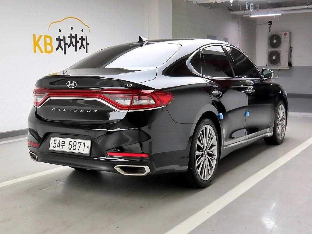 HYUNDAI Grandeur - Vista 4