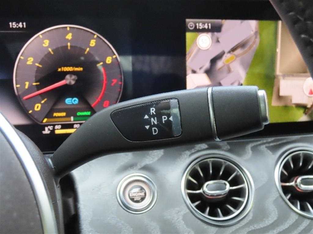 Mercedes Benz CLS Class - Vista 6