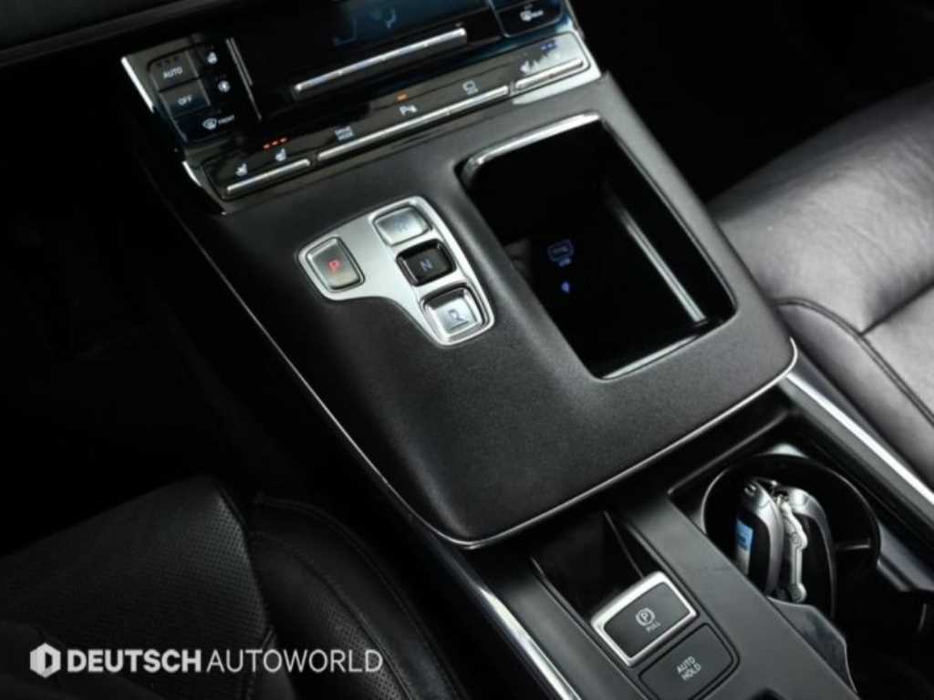 HYUNDAI Grandeur - Vista 9