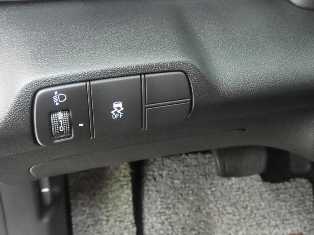 HYUNDAI Avante - Vista 10