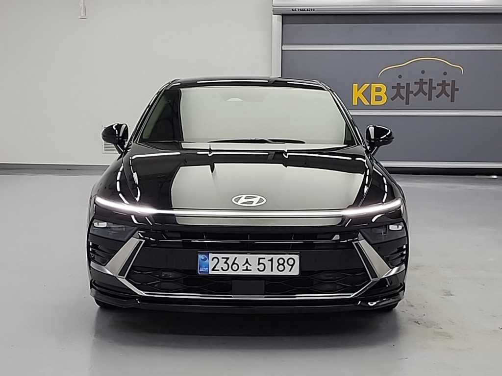 HYUNDAI Sonata - Vista 2