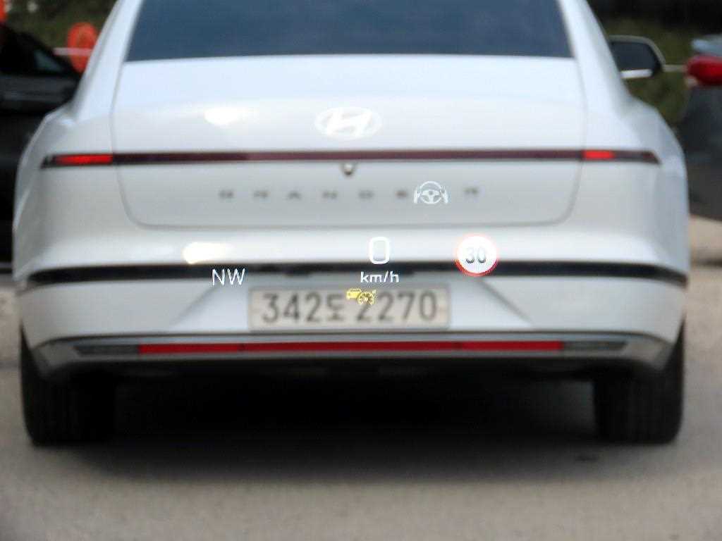 Mercedes Benz GLC Class - Vista 10