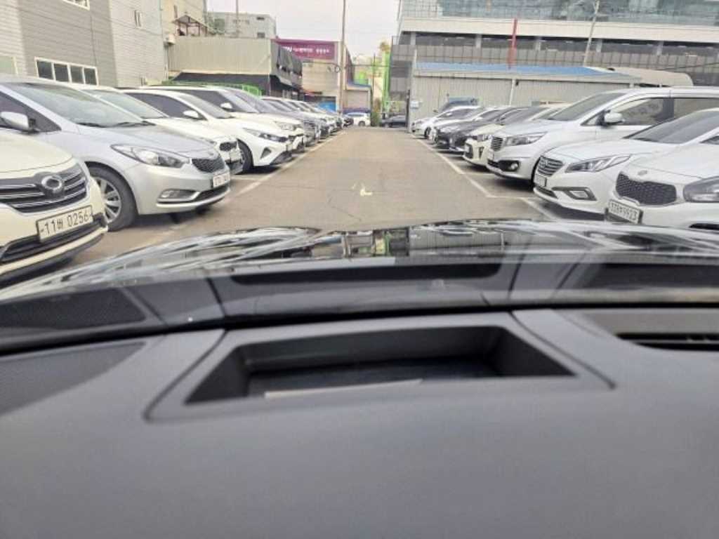 HYUNDAI Grandeur - Vista 11