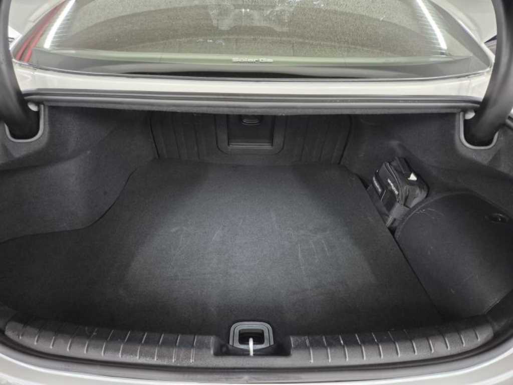 HYUNDAI Grandeur - Vista 5