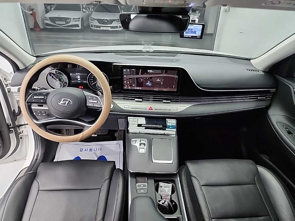 HYUNDAI Grandeur - Vista 7