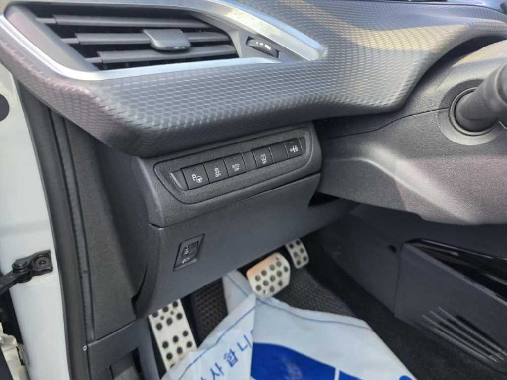 Peugeot 2008 - Vista 10