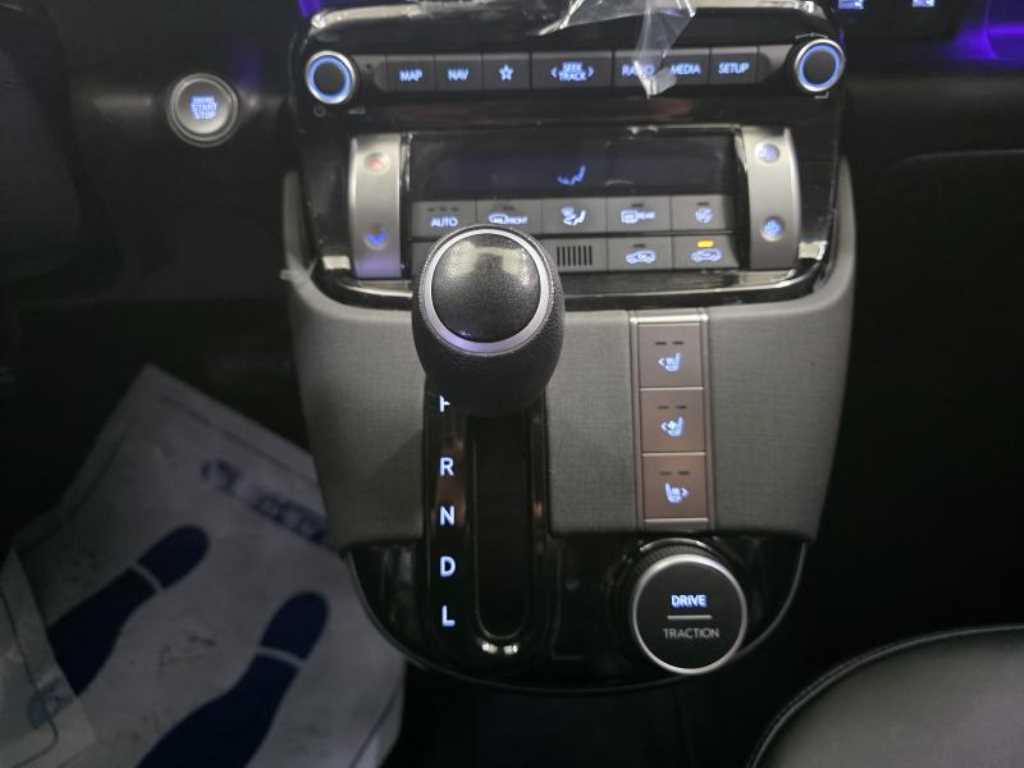 HYUNDAI Casper - Vista 10