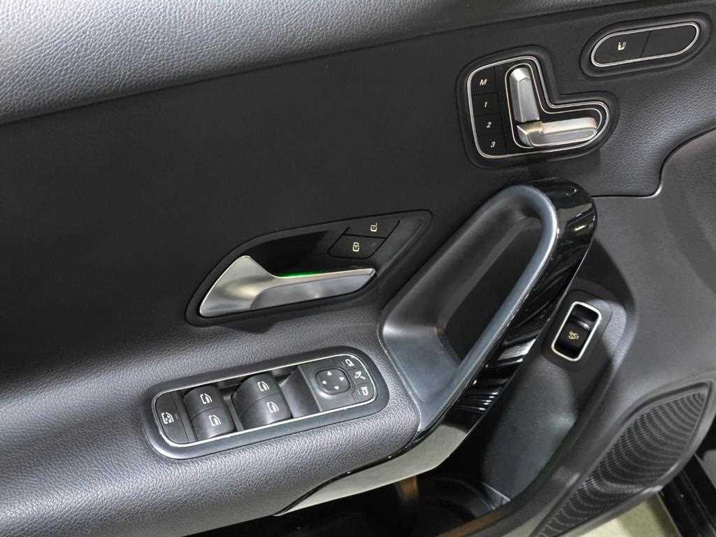 Mercedes Benz A Class 2020 Negro - Importación desde Corea - HF Imports Iquique - Foto 17