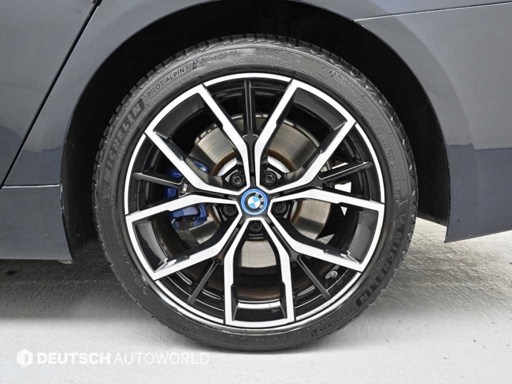 BMW 5 Series 2022 Negro - Importación desde Corea - HF Imports Iquique - Foto 20