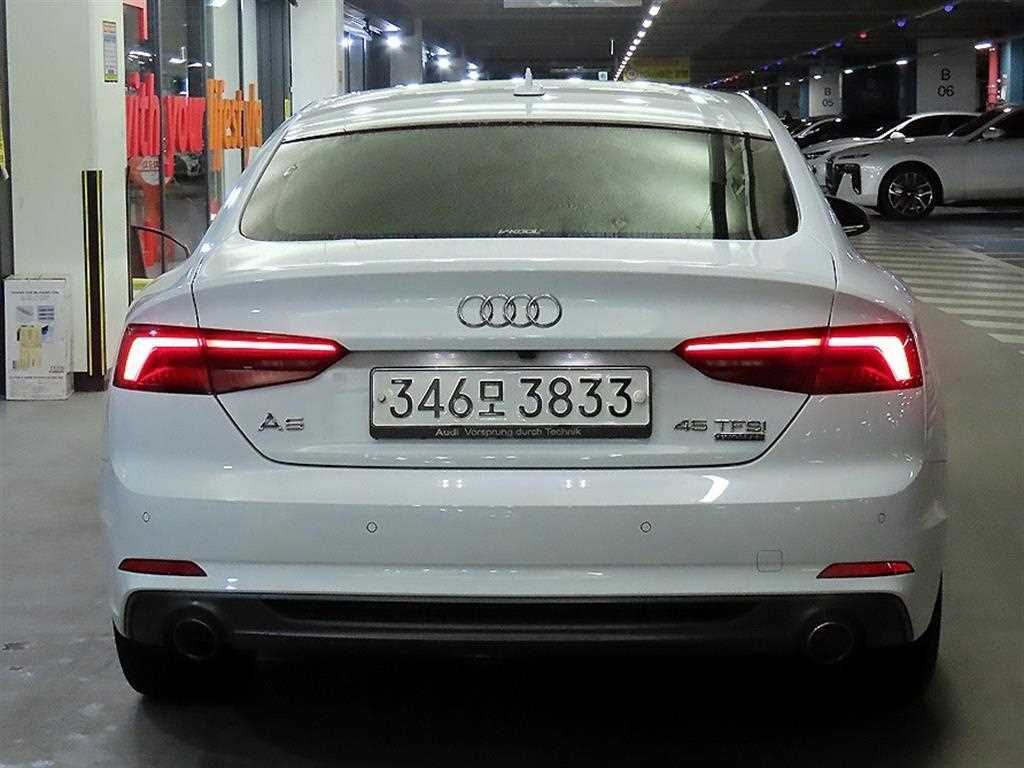 Audi A5 - Vista 5