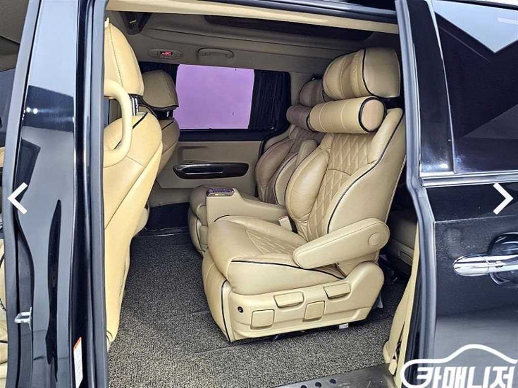 KIA Carnival 2016 Negro - Importación desde Corea - HF Imports Iquique - Foto 1