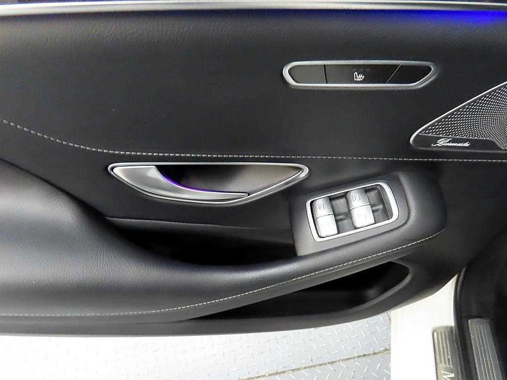 Mercedes Benz S Class - Vista 12