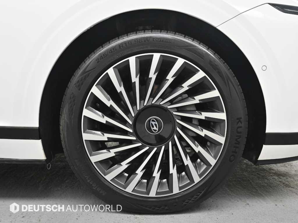 HYUNDAI Grandeur - Vista 5