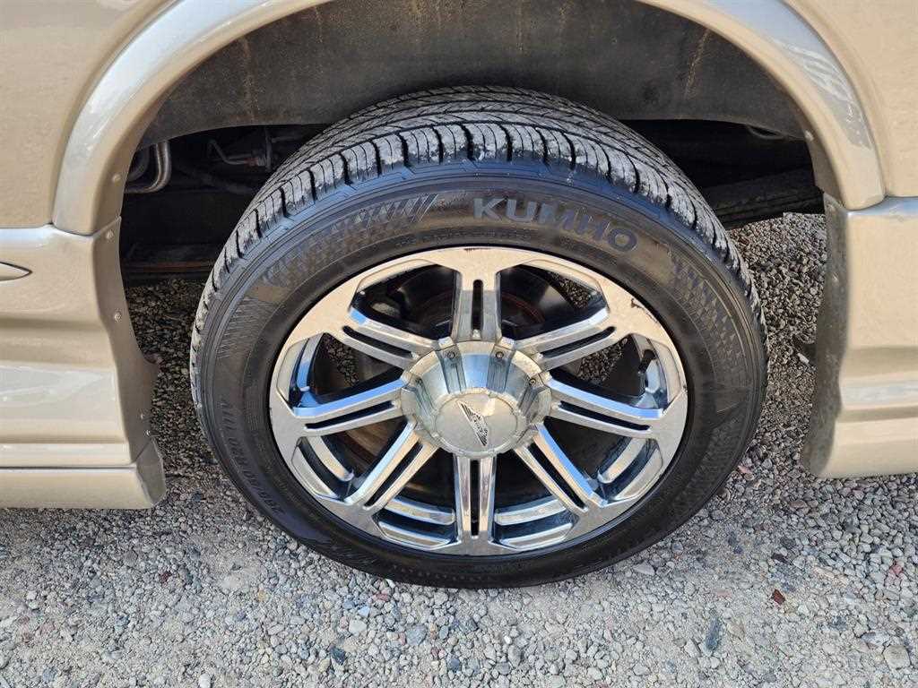 Chevrolet Express van 2014 Gold color - Importación desde Corea - HF Imports Iquique - Foto 19