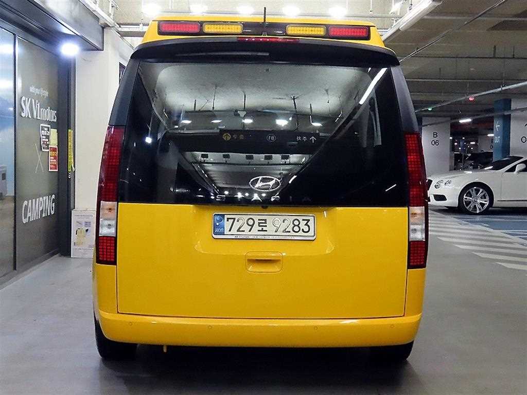 HYUNDAI Staria - Vista 5