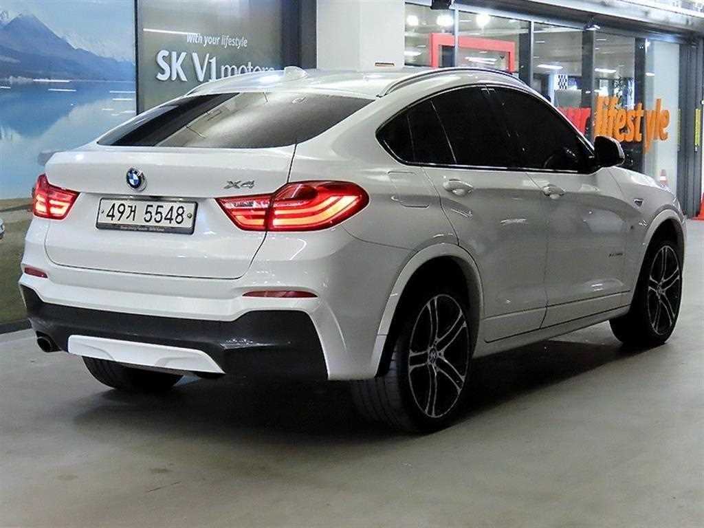 BMW X4 - Vista 4