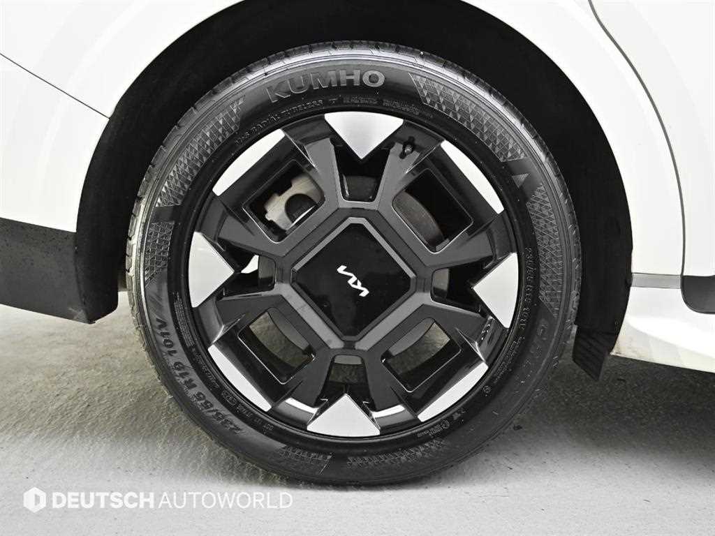 KIA Carnival - Vista 5