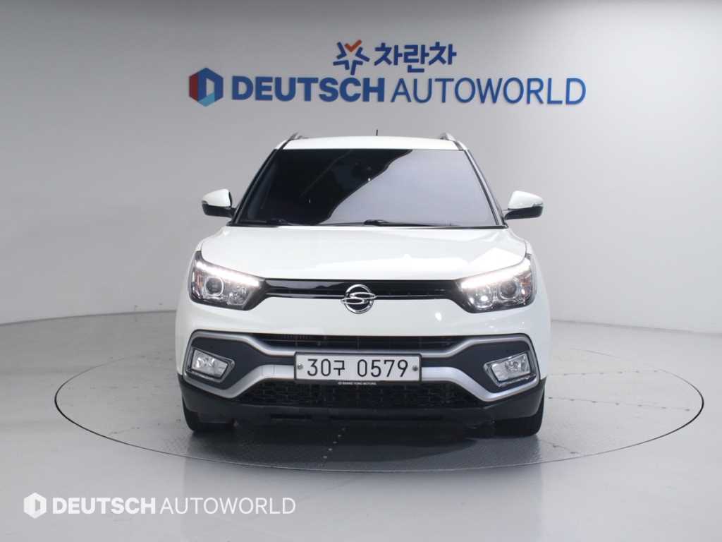 Ssangyong Tivoli - Vista 3