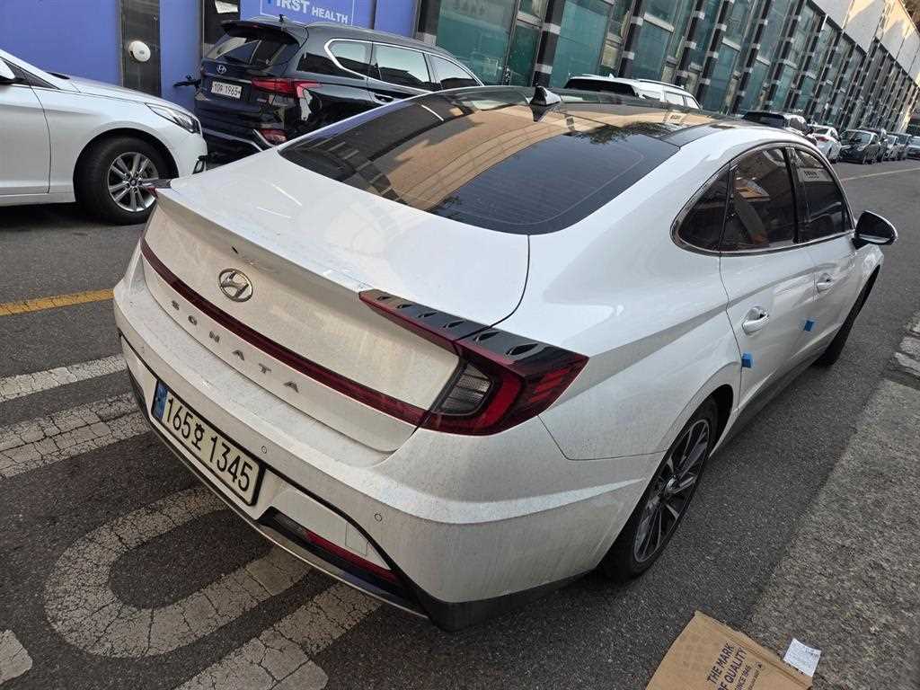 HYUNDAI Sonata - Vista 5