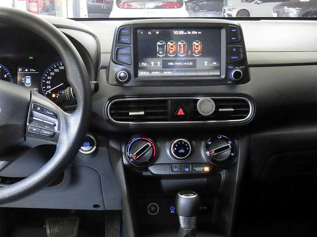 HYUNDAI Kona - Vista 11