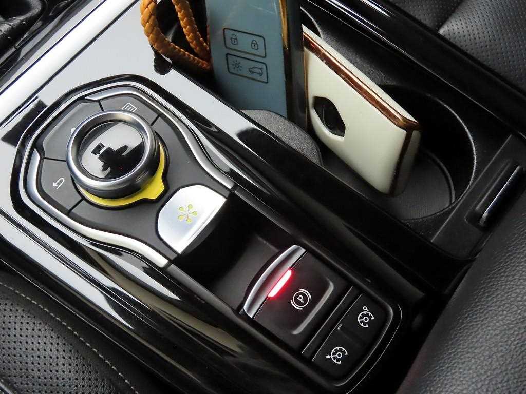 SAMSUNG SM6 - Vista 12