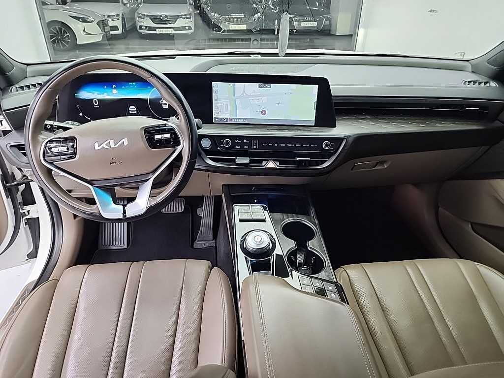 KIA K8 - Vista 7