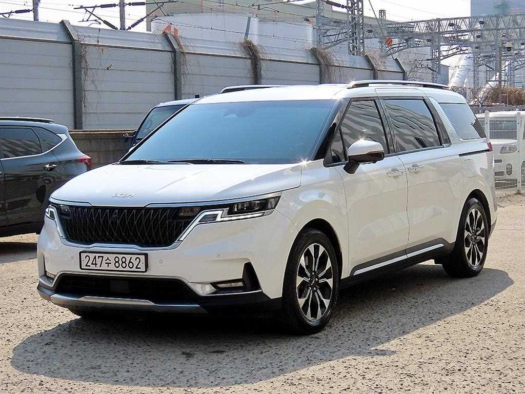 KIA Carnival 2021 Blanco - Importación desde Corea - HF Imports Iquique - Foto 1