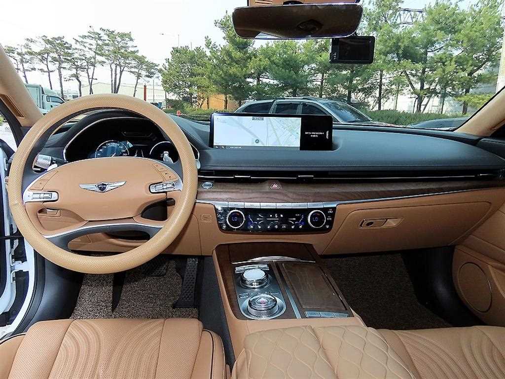 Genesis G80 - Vista 7