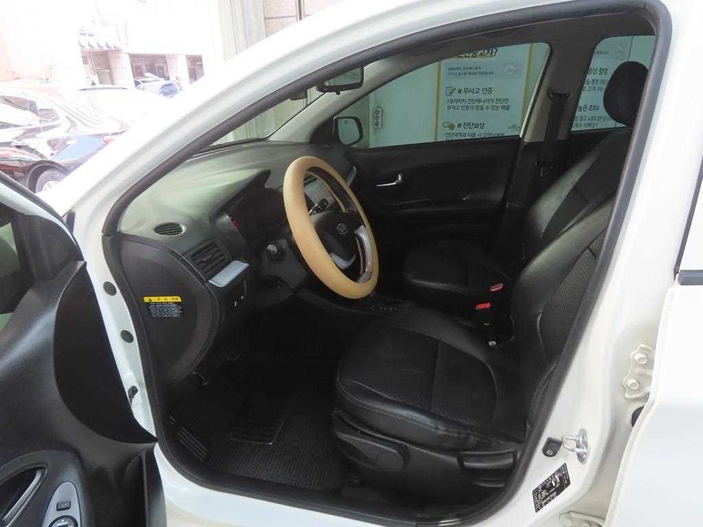 KIA Morning - Vista 5