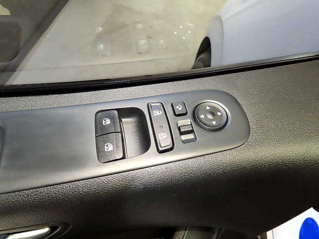 HYUNDAI Staria - Vista 12