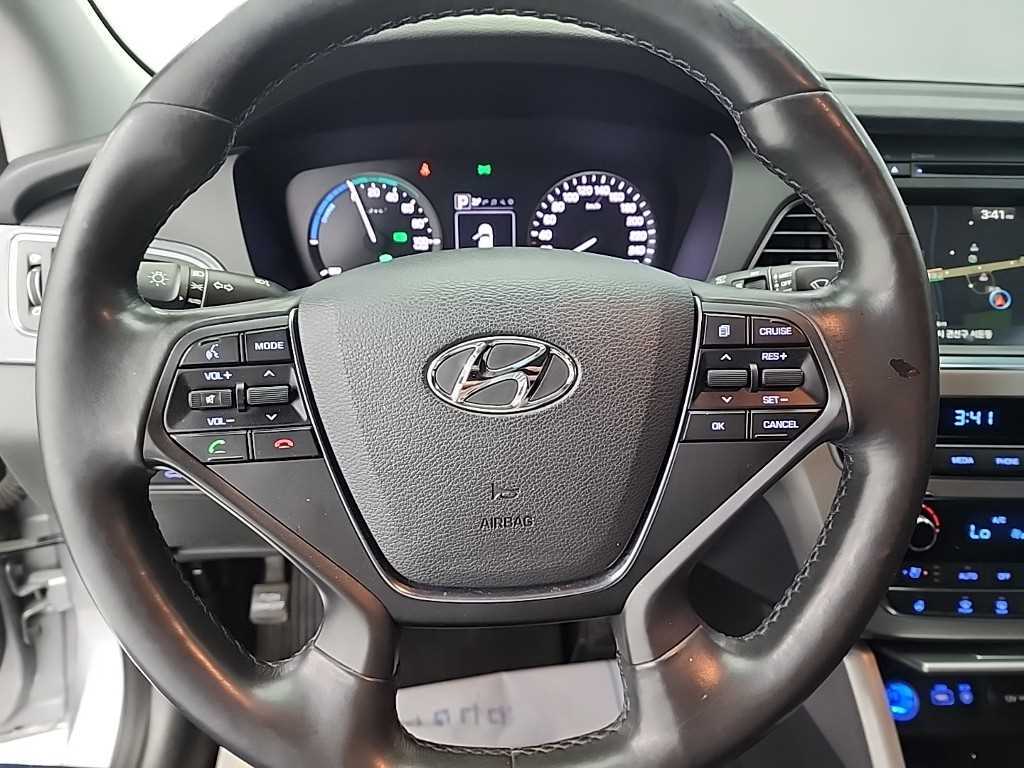 HYUNDAI Sonata - Vista 9