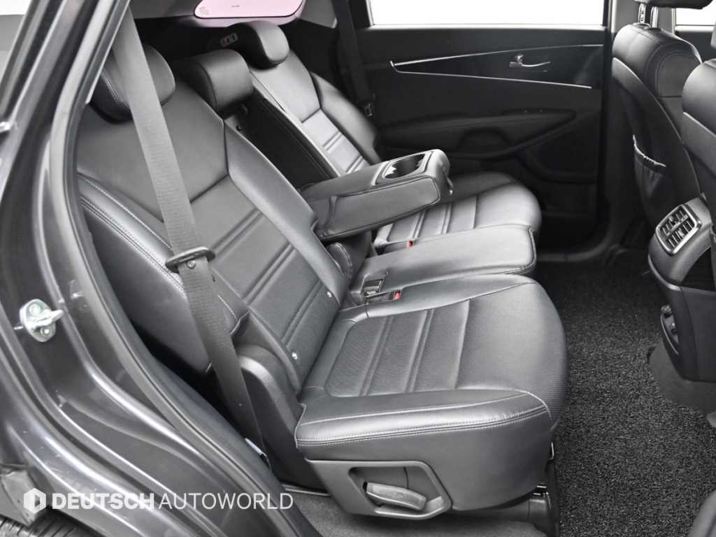 KIA Sorento - Vista 12
