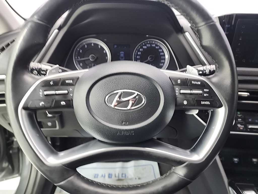 HYUNDAI Sonata - Vista 9