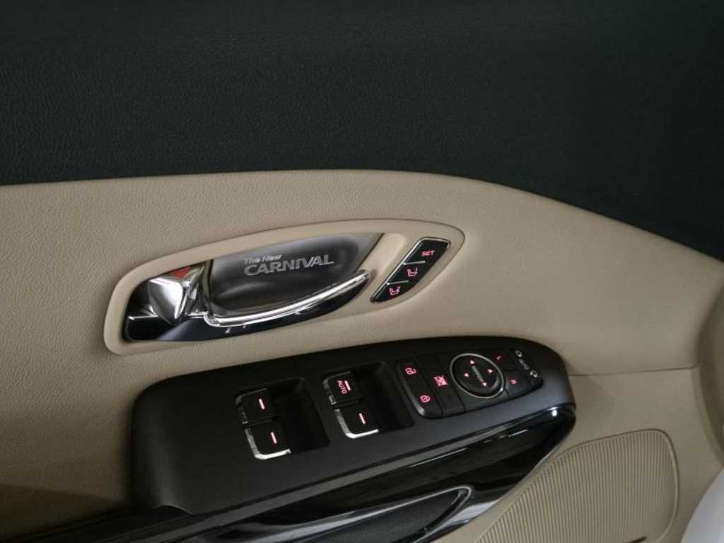 KIA Carnival 2019 Blanco - Importación desde Corea - HF Imports Iquique - Foto 15