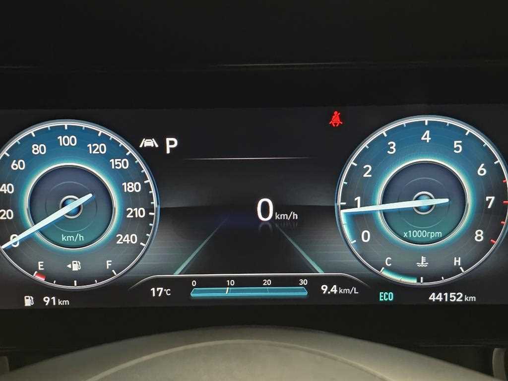 HYUNDAI Avante - Vista 8