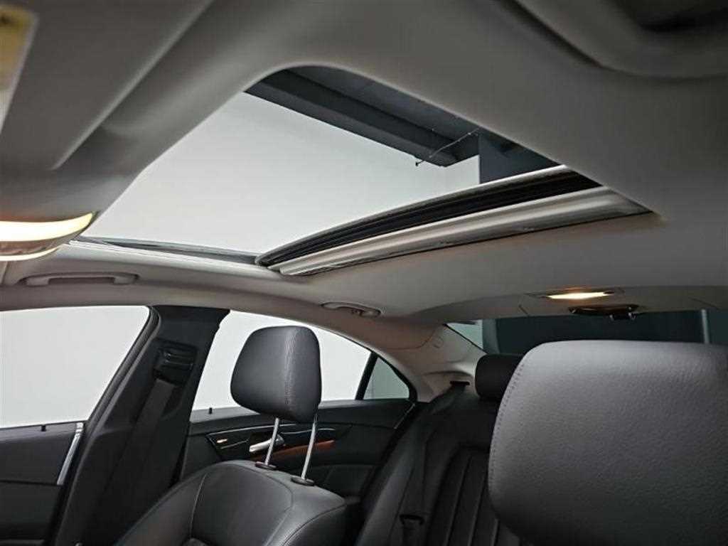 Mercedes Benz CLS Class - Vista 12